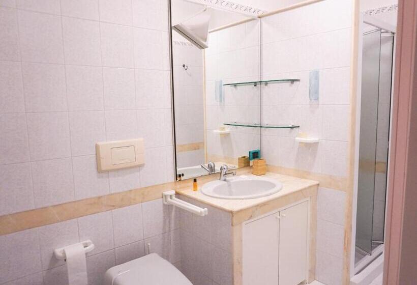 침실 3개 주택, Casa De Amicis 18