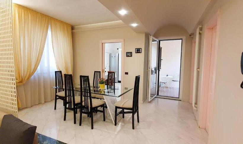 Номер Стандарт, Casa De Amicis 18