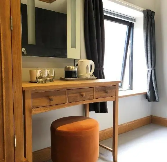 スタンダードルーム, Rutland Rooms
