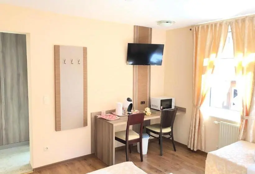 デラックストリプルルーム, Pension Goldenes Vogtland