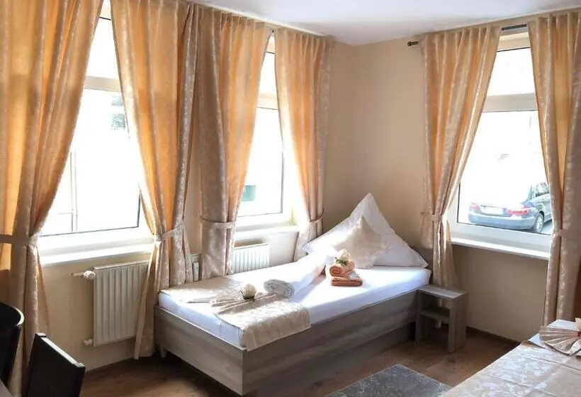 デラックストリプルルーム, Pension Goldenes Vogtland