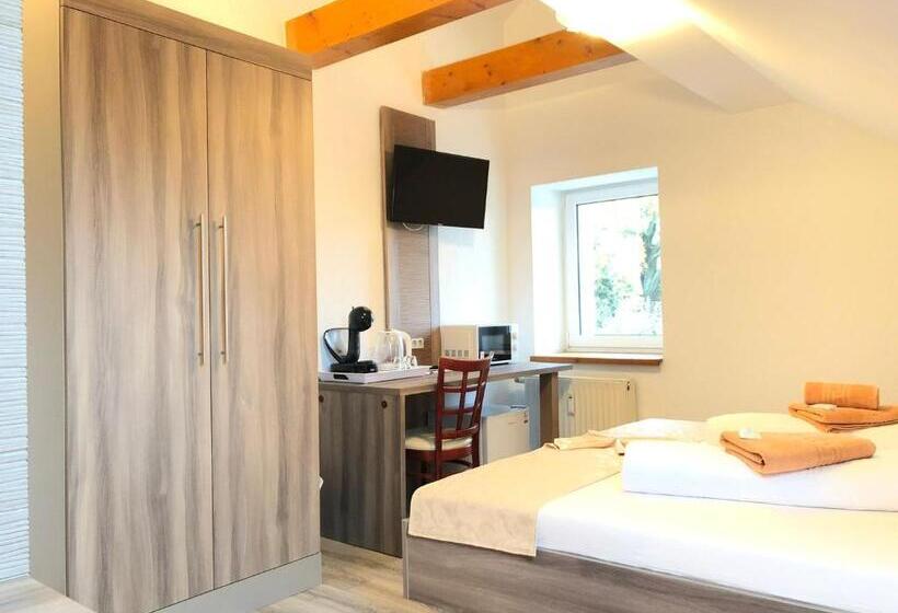 豪华三人间, Pension Goldenes Vogtland