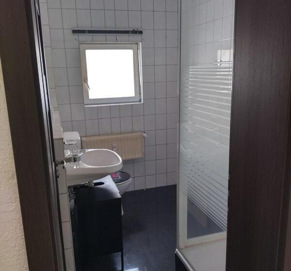 带共用浴室的标准房间, Pension Goldenes Vogtland