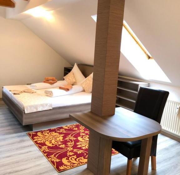 舒适三人间, Pension Goldenes Vogtland