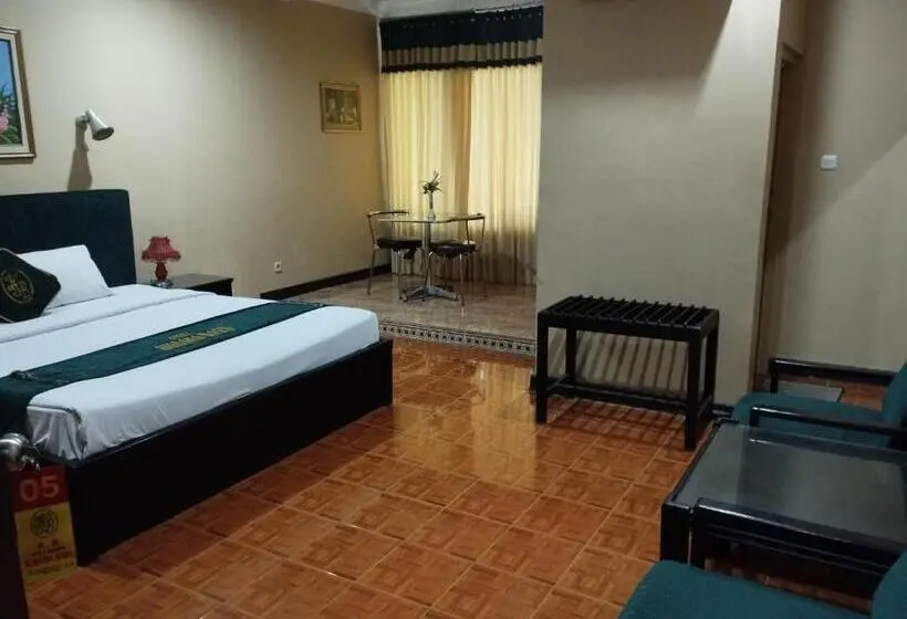 Suite, Susana Baru