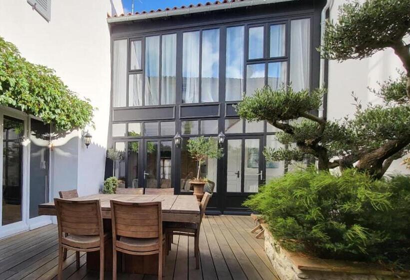 4间卧室的房子, La Martinoise Patio