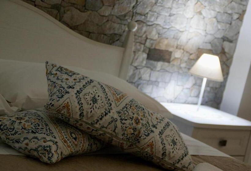 اتاق استاندارد, Stella Fenicia