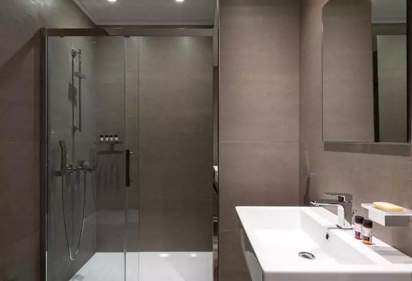 سوییت جونیور, Aegli Hotel Volos