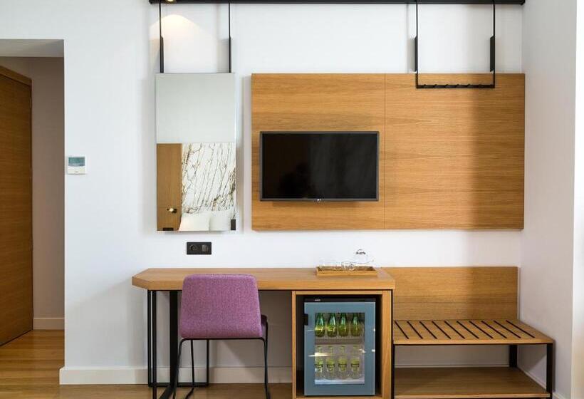 デラックスルーム, Aegli Hotel Volos