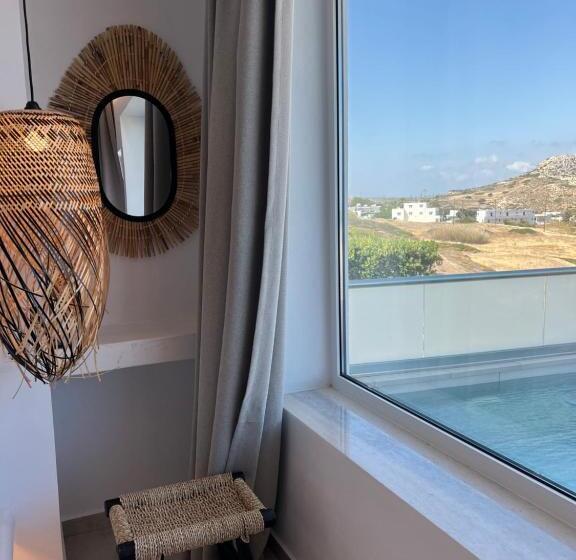 سوئیت با چشم‌انداز, Arkasa Palace