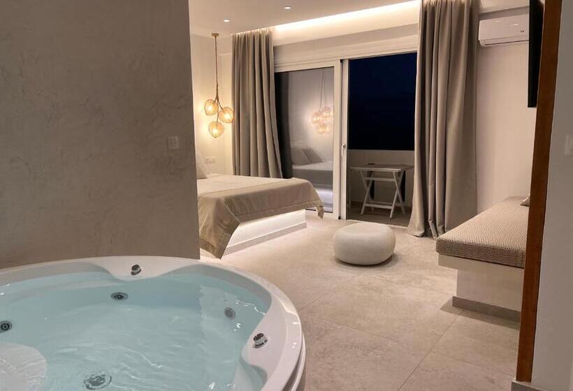 Deluxe Suite Sea View, Arkasa Palace