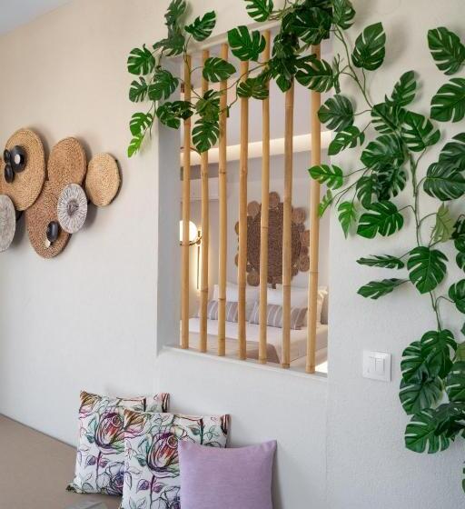 سوئیت خانواده 2 خوابه, Arkasa Palace