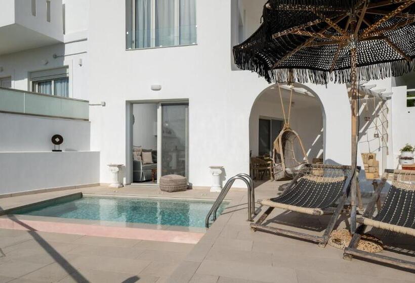 سوئیت پریمیوم با چشم‌انداز دریا, Arkasa Palace