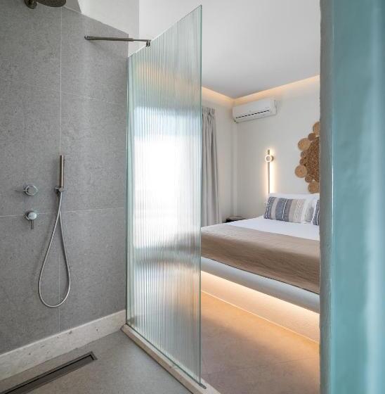 سوییت جونیور با چشم‌انداز دریا, Arkasa Palace