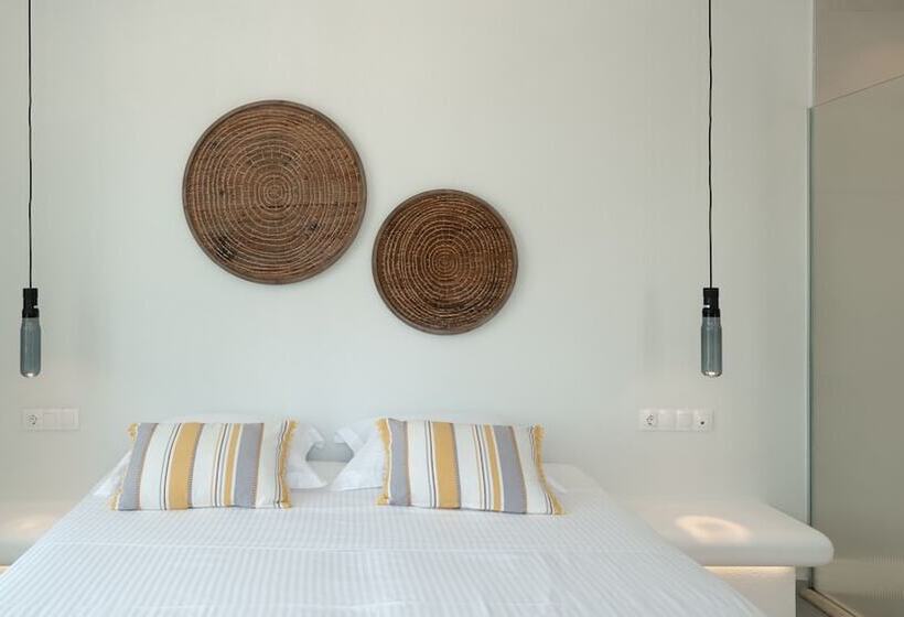 سوییت سوپریور با چشم‌انداز دریا, Arkasa Palace