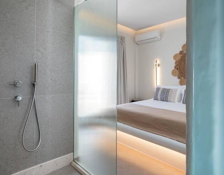 سوییت جونیور با چشم‌انداز دریا, Arkasa Palace