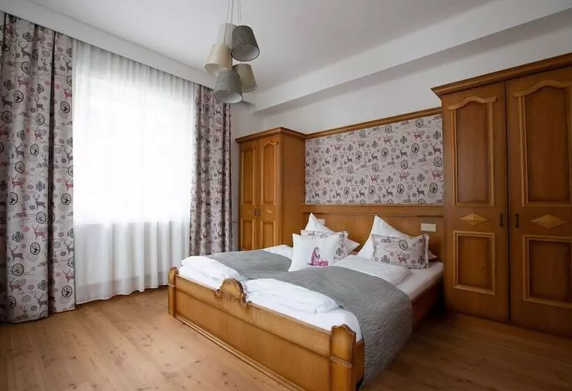 ダブルベッドのクラシックルーム, Genuss Boutique B&b Wienerhof