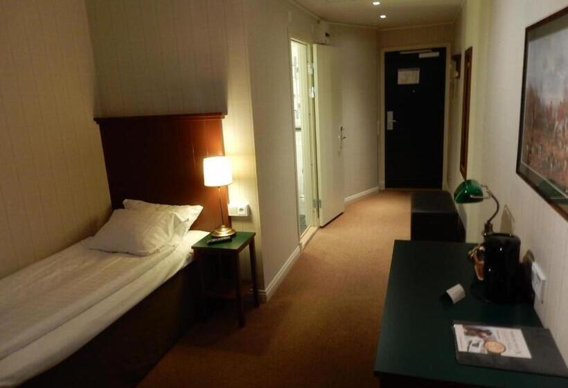 חדר סטנדרט יחיד, Bishops Arms Kiruna