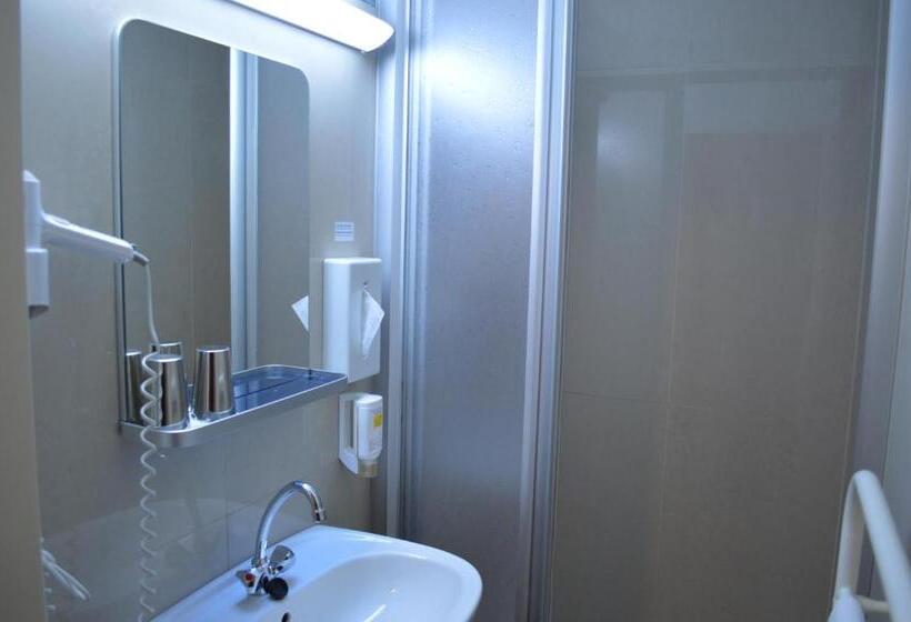 스탠다드 싱글 룸, Donaustadt Kagran At Metro U1