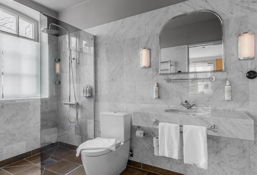 Номер Deluxe, Haringe Slott