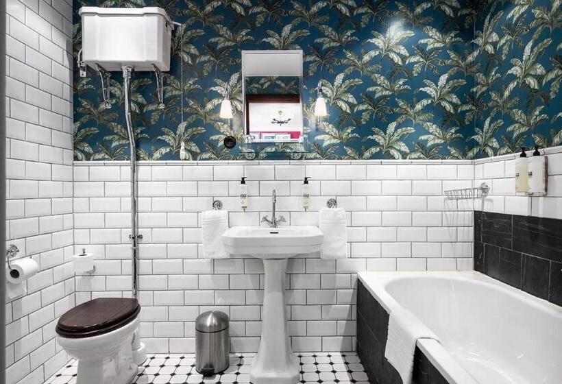 豪华房间, Haringe Slott