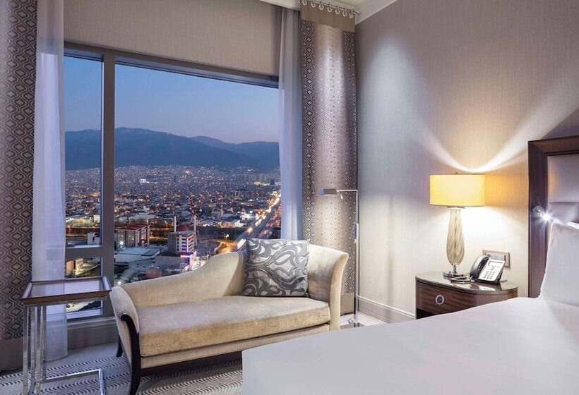 Номер Executive, Hilton Bursa Convention Center & Spa