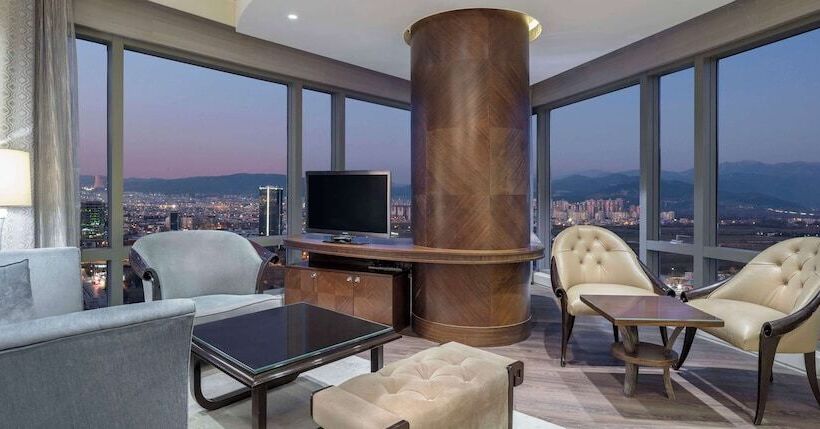 Президентский Люкс, Hilton Bursa Convention Center & Spa