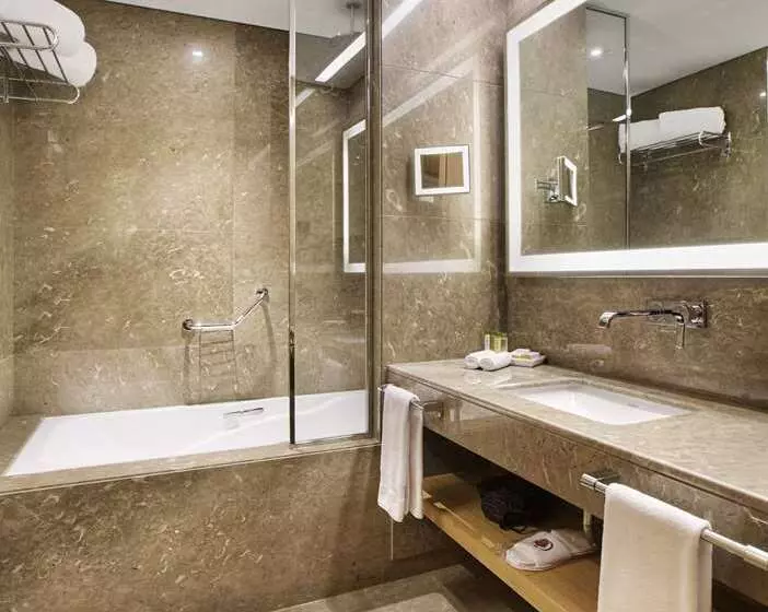 سوییت, Hilton Bursa Convention Center & Spa