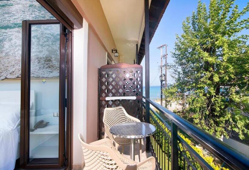 측면 바다 전망 이코노미 룸, Kamelia & Semeli