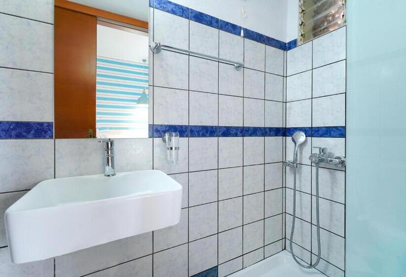 측면 바다 전망 이코노미 룸, Kamelia & Semeli