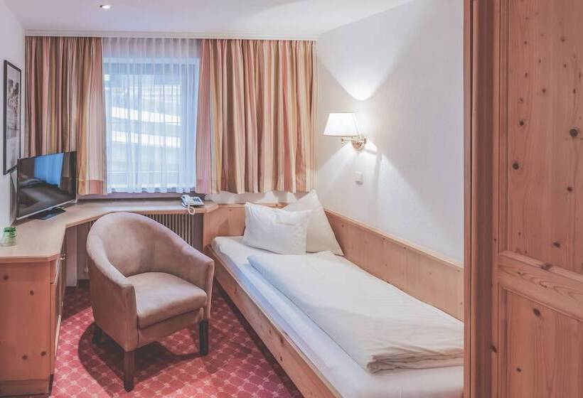 غرفة قياسية فردية, Kertess