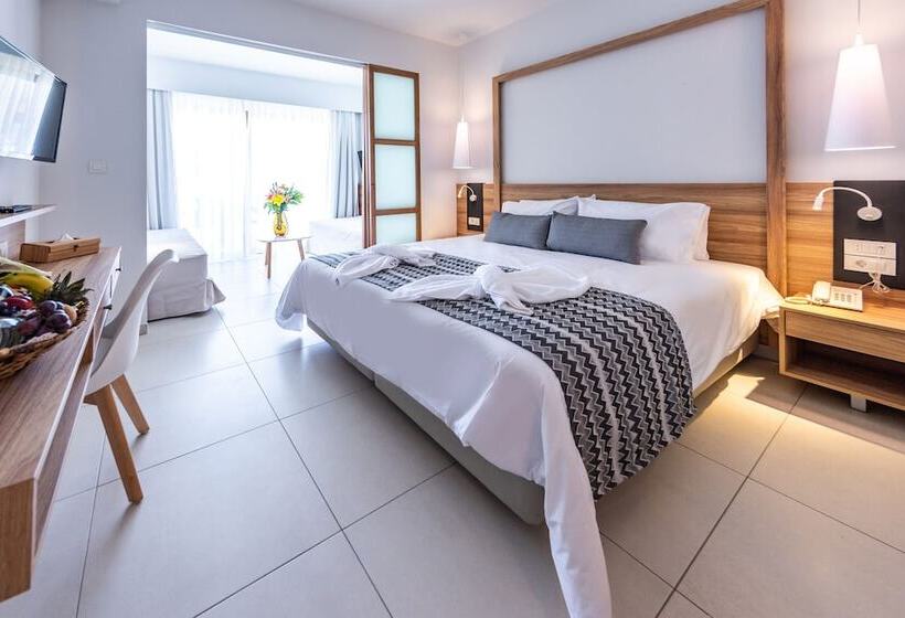 Семейный Номер Superior, Kiani Beach Resort Family All Inclusive