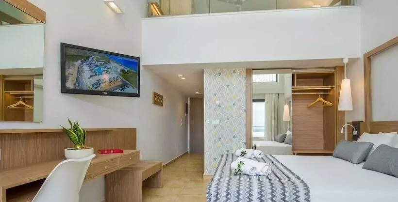 آپارتمان سوپریور 2 خوابه, Kiani Beach Resort Family All Inclusive