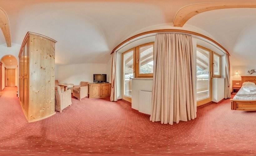 جناح جونيور مطل على الجبل, Loipenstubn