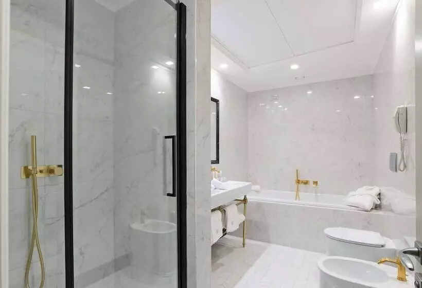 Suite Junior, Lunetta