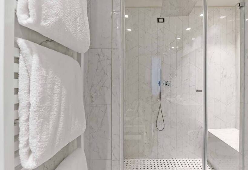 חדר סופריור, Lunetta