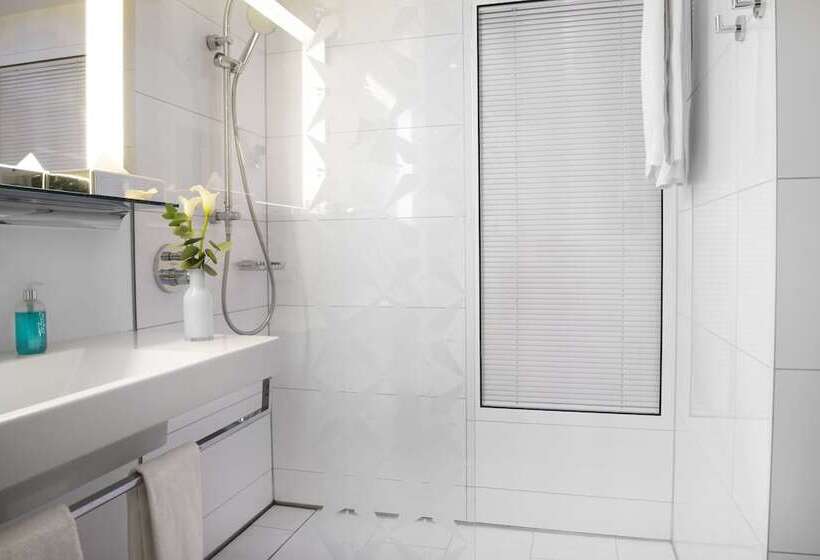 Номер Deluxe, Pestana Berlin Tiergarten