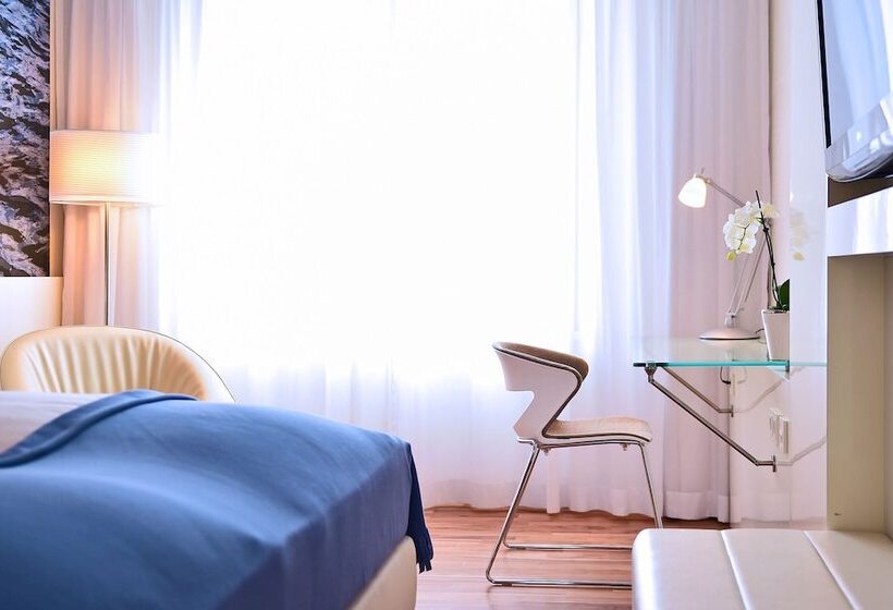 Номер Deluxe, Pestana Berlin Tiergarten