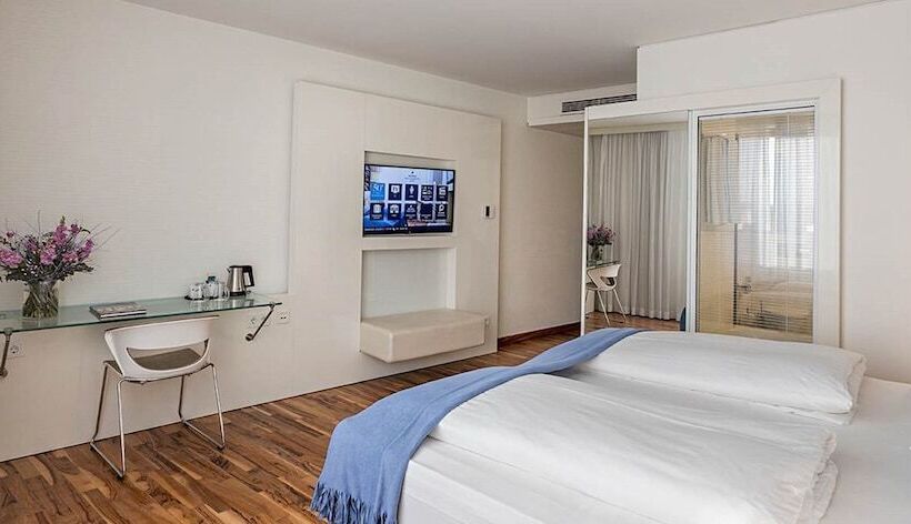 Номер Deluxe, Pestana Berlin Tiergarten