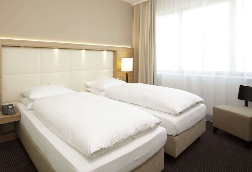 Business-Zimmer, H4 Hotel Berlin Alexanderplatz