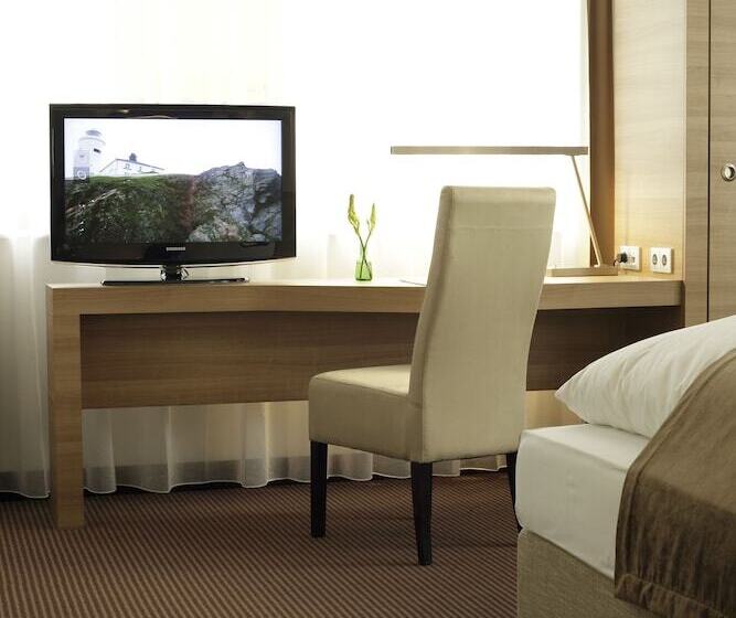 Junior Suite, H4 Hotel Berlin Alexanderplatz