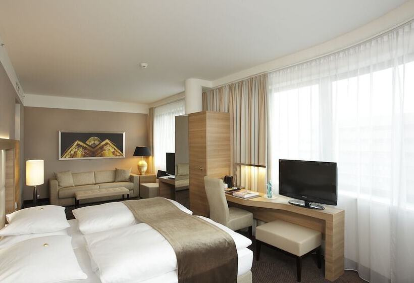 Junior Suite, H4 Hotel Berlin Alexanderplatz