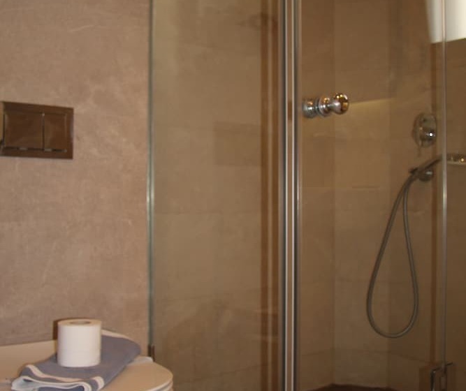 غرفة سوبيريور مطلّة علي البحر, The Flower Of Monemvasia