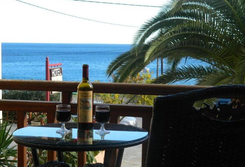 غرفة قياسية مطلّة علي البحر, The Flower Of Monemvasia