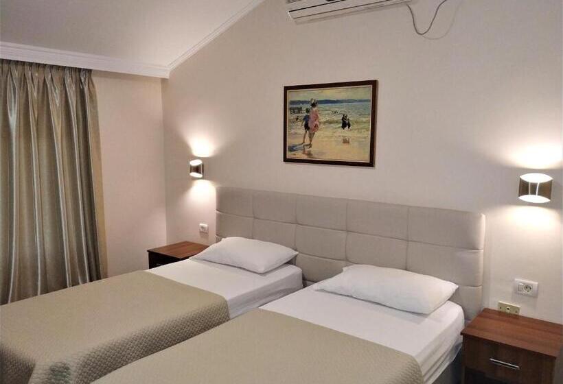 חדר סטנדרט, Viktoria Tirana