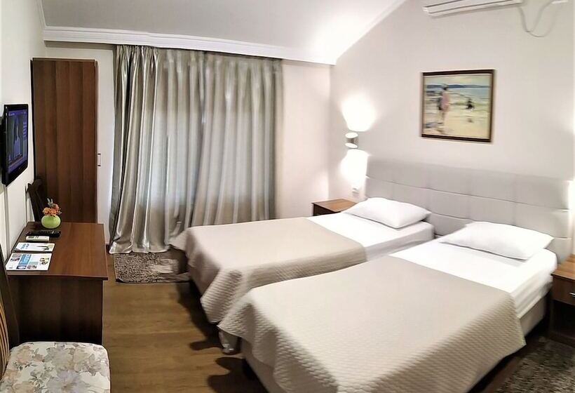 חדר סטנדרט, Viktoria Tirana