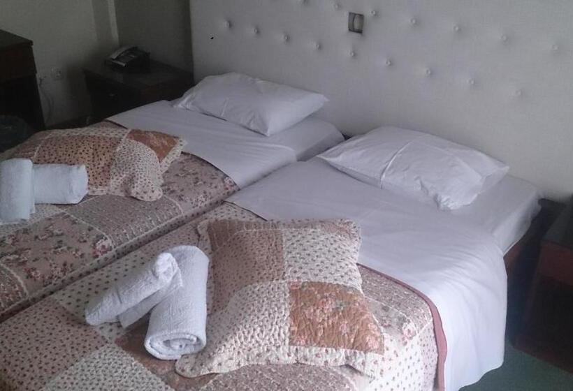 חדר סטנדרט לשלושה, Villa Tasko