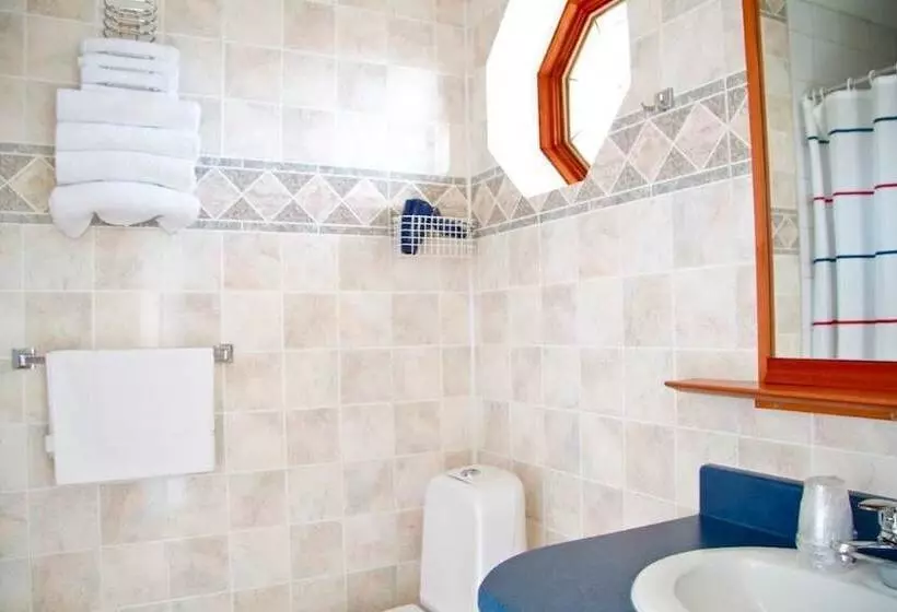 اتاق خانوادگی, Vogar