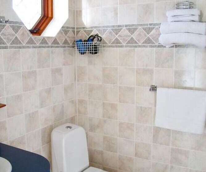 اتاق خانوادگی, Vogar