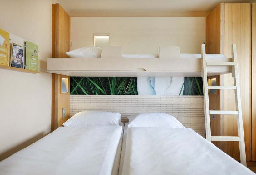 Номер Стандарт Трехместный, Jufa Hotel Bleiburg
